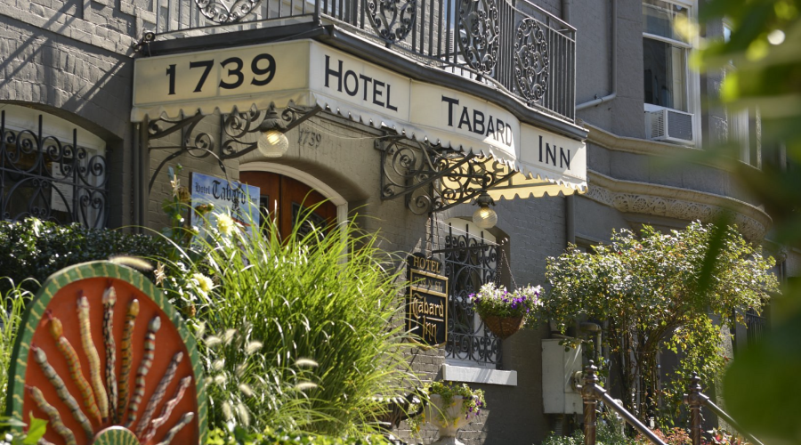 Tabard_Inn